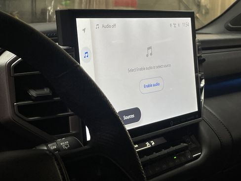 Used 2023 Toyota Sequoia Platinum image 10