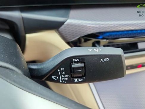 Used 2025 BMW i4 eDrive40 w/ Premium Package RWD image 43