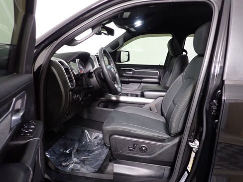 Used 2019 RAM 1500 Big Horn image 23