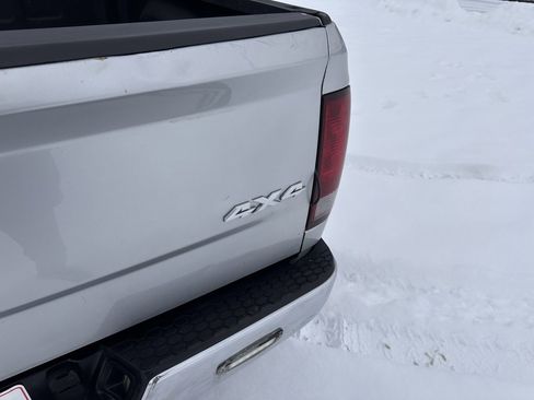 Used 2015 RAM 3500 SLT w/ Cold Weather Group image 6