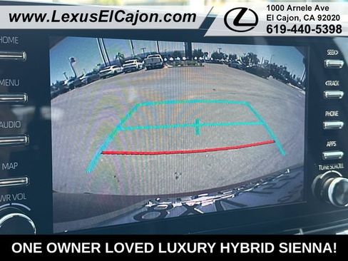 Used 2021 Toyota Sienna XSE w/ XSE Plus Package FWD image 29