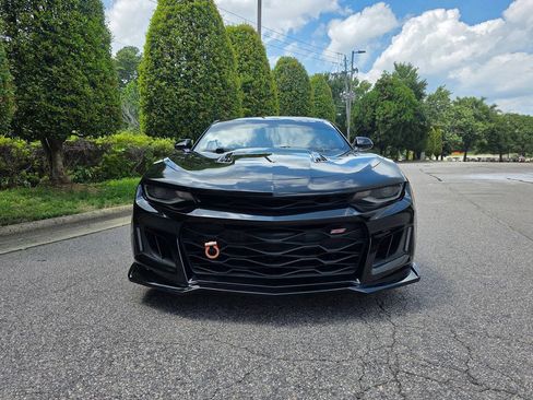 Used 2016 Chevrolet Camaro SS RWD image 8
