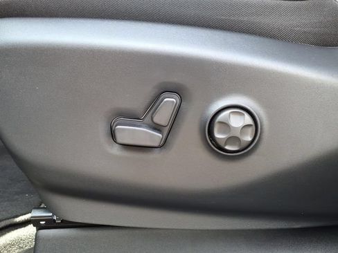 New 2026 Chrysler Pacifica Select FWD image 15