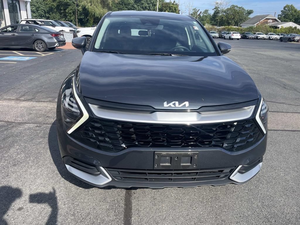 Used 2025 Kia Sportage EX FWD image 10