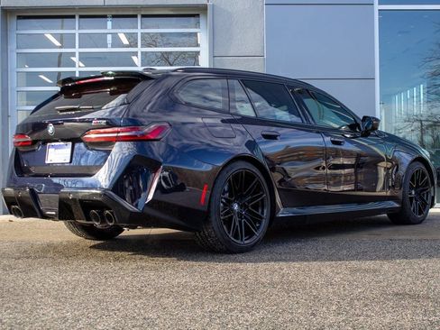 Used 2025 BMW M5 Touring image 10