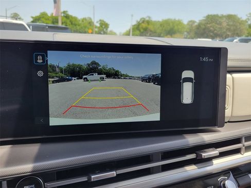 Certified 2025 Hyundai Santa Fe SEL image 23