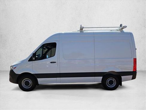 Used 2023 Mercedes-Benz Sprinter 2500 image 9