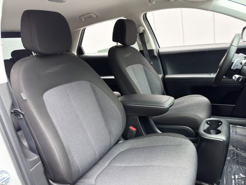 Used 2024 Hyundai Ioniq 5 SEL RWD image 33