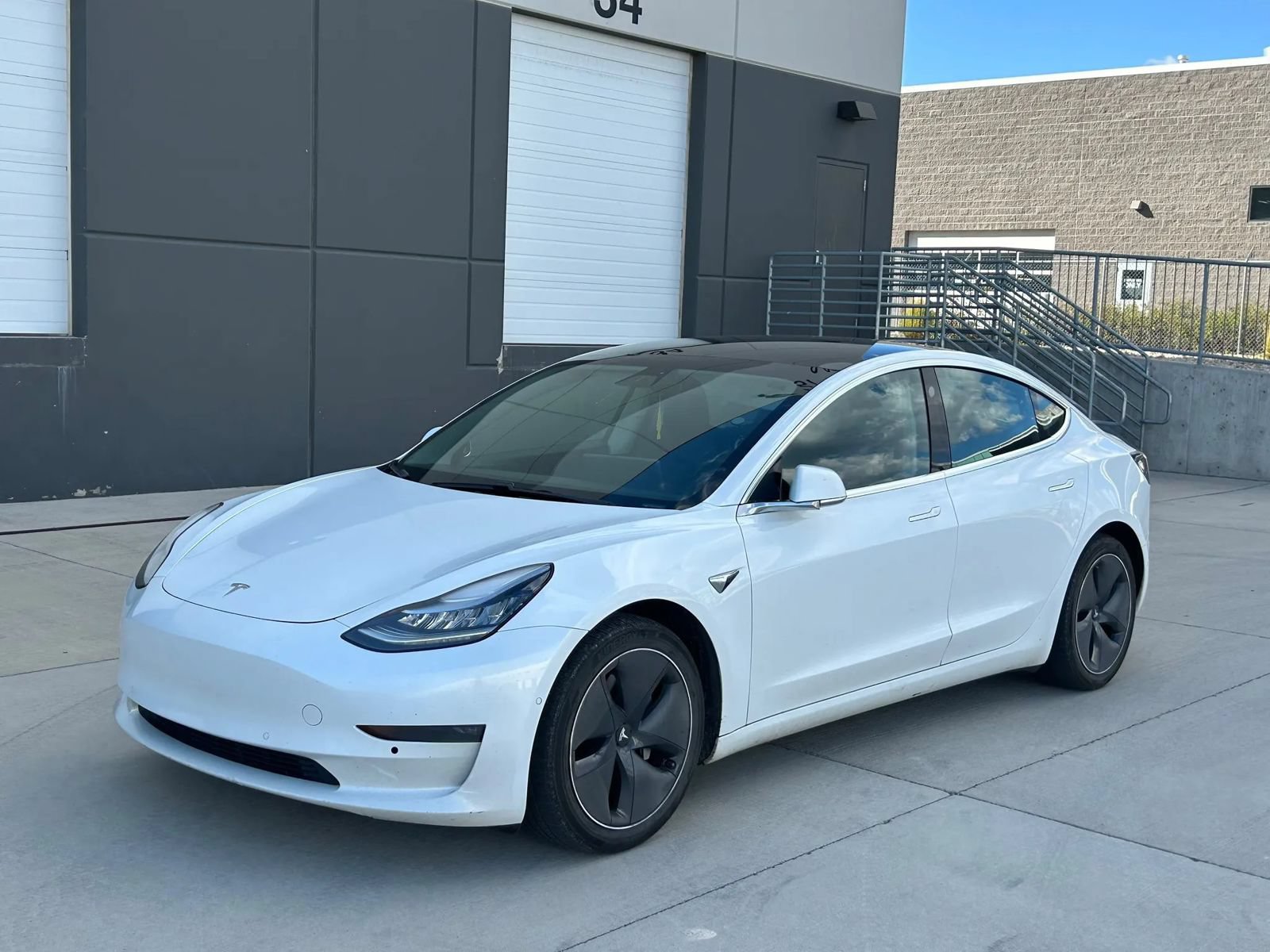 Used 2019 Tesla Model 3 Long Range AWD/4WD image 1