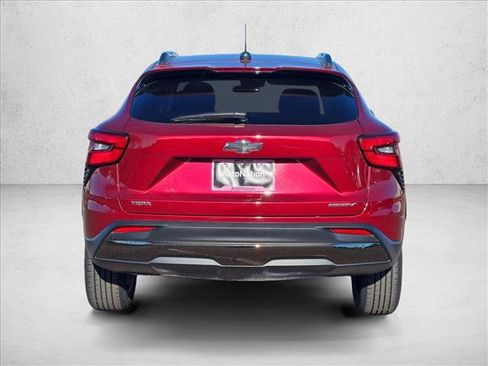 Used 2024 Chevrolet Trax ACTIV image 6