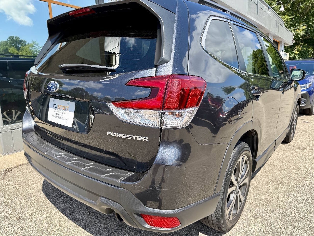 Used 2019 Subaru Forester Limited w/ Popular Package #3 AWD/4WD image 9