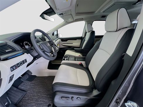 New 2026 Honda Odyssey Elite image 5