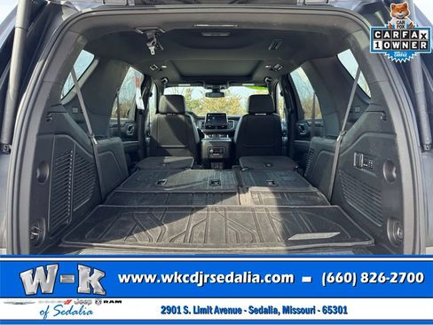 Used 2022 Chevrolet Tahoe Z71 w/ Luxury Package AWD/4WD image 36