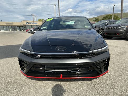 New 2025 Hyundai Elantra N image 9