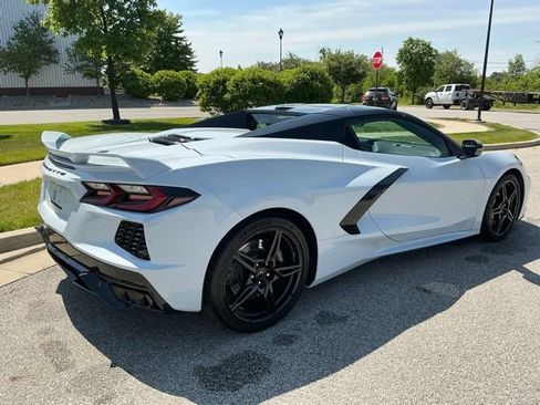 Used 2023 Chevrolet Corvette Stingray Preferred Conv w/ Z51 Performance Package RWD image 6