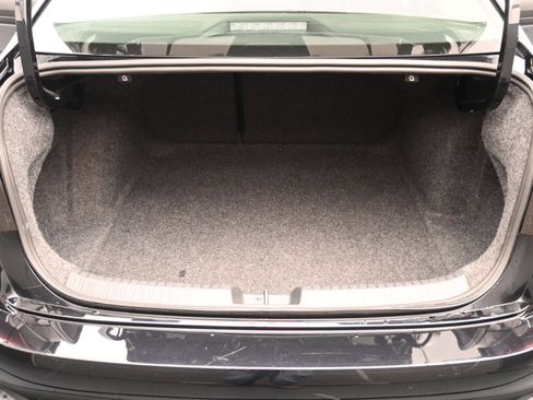 Used 2026 Volkswagen Jetta SE FWD image 20