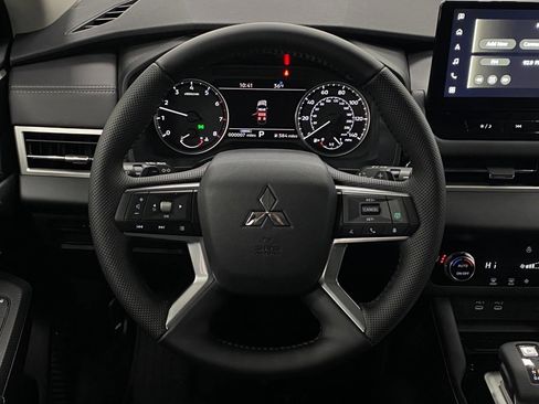 New 2026 Mitsubishi Outlander AWD image 14