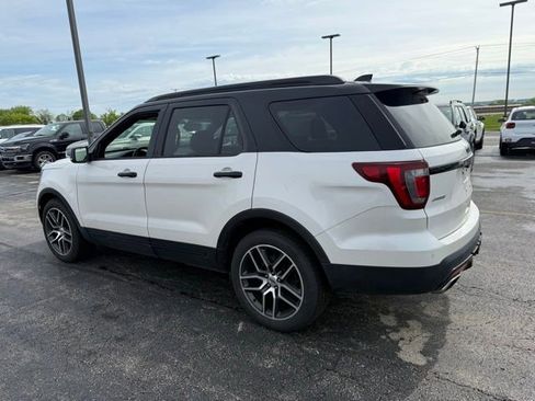 Used 2017 Ford Explorer Sport w/ Equipment Group 401A AWD/4WD image 3