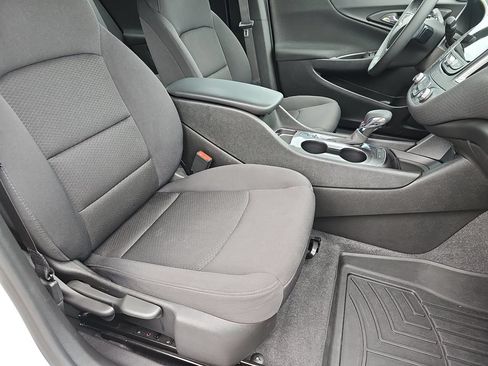 Used 2023 Chevrolet Malibu RS w/ Driver Confidence Package FWD image 13
