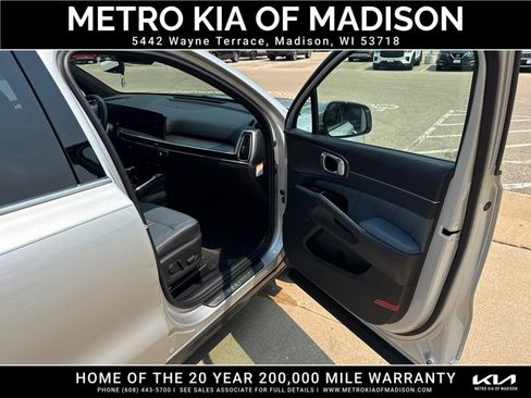Used 2025 Kia Sorento SX Prestige AWD/4WD image 48