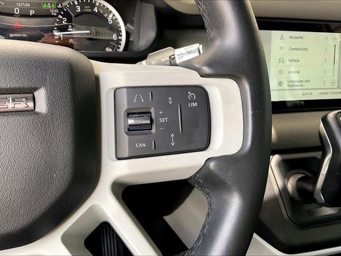 Used 2022 Land Rover Defender 110 X-Dynamic SE AWD/4WD image 24