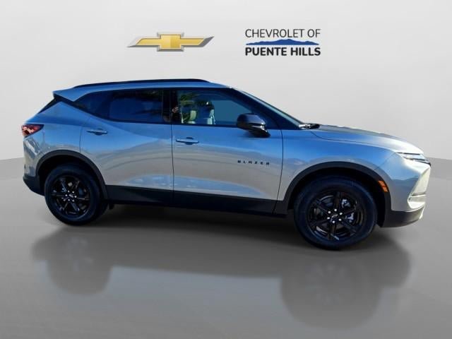 New 2026 Chevrolet Blazer LT w/ Convenience Package FWD image 9