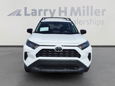 Certified 2021 Toyota RAV4 LE AWD/4WD image 8