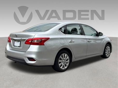 Used 2019 Nissan Sentra S FWD image 18