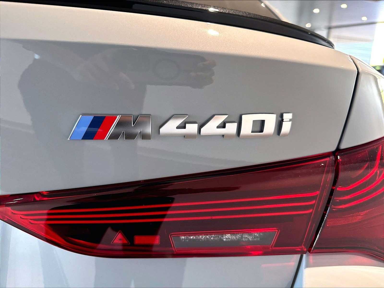 Used 2025 BMW M440i w/ Premium Package RWD image 36