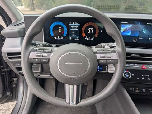 Used 2025 Hyundai Sonata SEL image 19