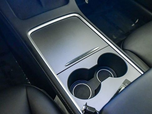 Used 2022 Tesla Model 3 RWD image 19