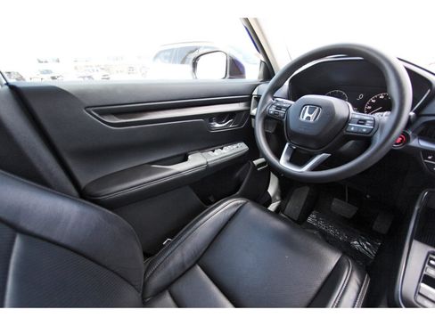Used 2025 Honda CR-V EX image 8