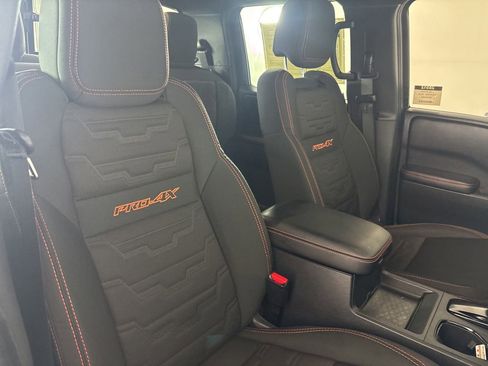 Used 2025 Nissan Frontier PRO-4X AWD/4WD image 29