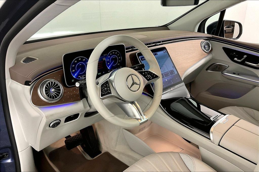 Certified 2023 Mercedes-Benz EQE 500 4MATIC SUV image 11