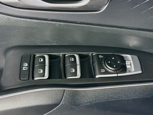 Used 2024 Kia Sorento S AWD/4WD image 24