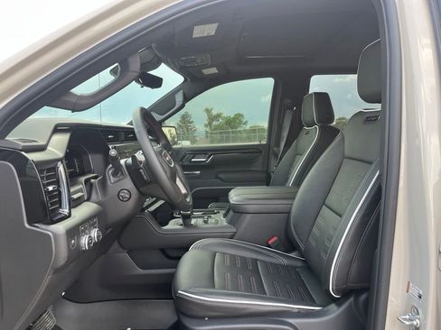 Used 2026 GMC Sierra 1500 AT4X AWD/4WD image 9