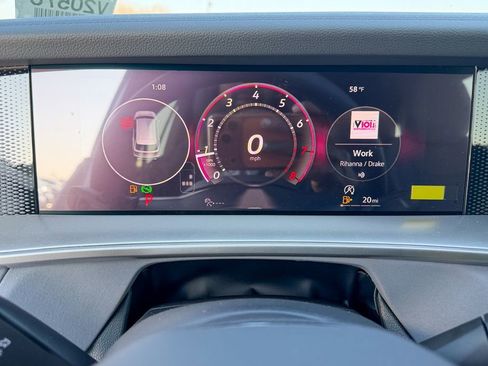 New 2026 Volkswagen Tiguan SE R-Line FWD image 16