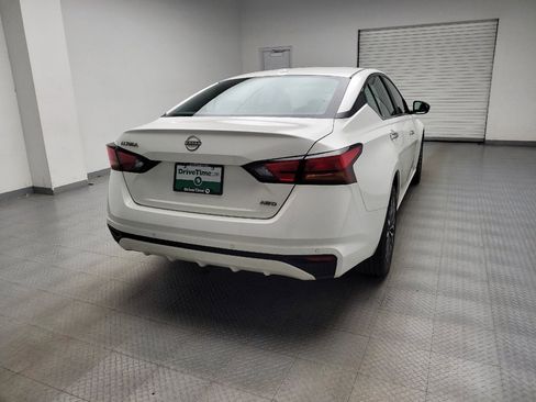 Used 2025 Nissan Altima 2.5 SV AWD/4WD image 7