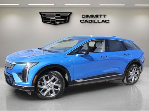 New 2026 Cadillac Optiq Luxury 1 image 1