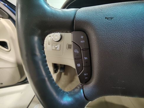 Used 2007 Cadillac DTS Performance FWD image 37