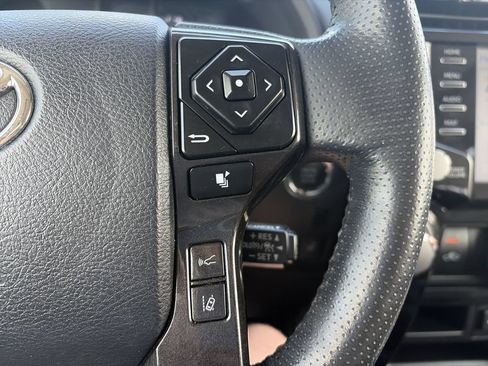 Used 2024 Toyota 4Runner TRD Off-Road Premium w/ Moonroof Package AWD/4WD image 21