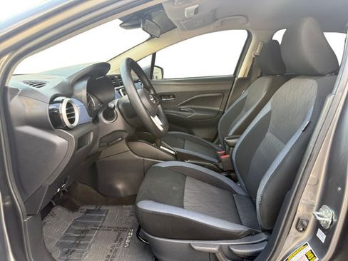 Used 2024 Nissan Versa SV w/ Trunk Package FWD image 10