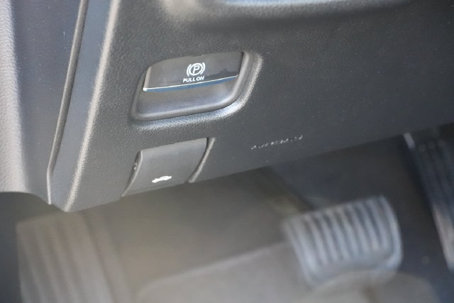 Used 2024 Jeep Grand Cherokee Altitude AWD/4WD image 27