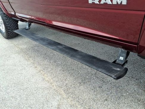 Used 2022 RAM 2500 Laramie AWD/4WD image 3