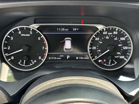 Used 2022 Nissan Rogue S image 22