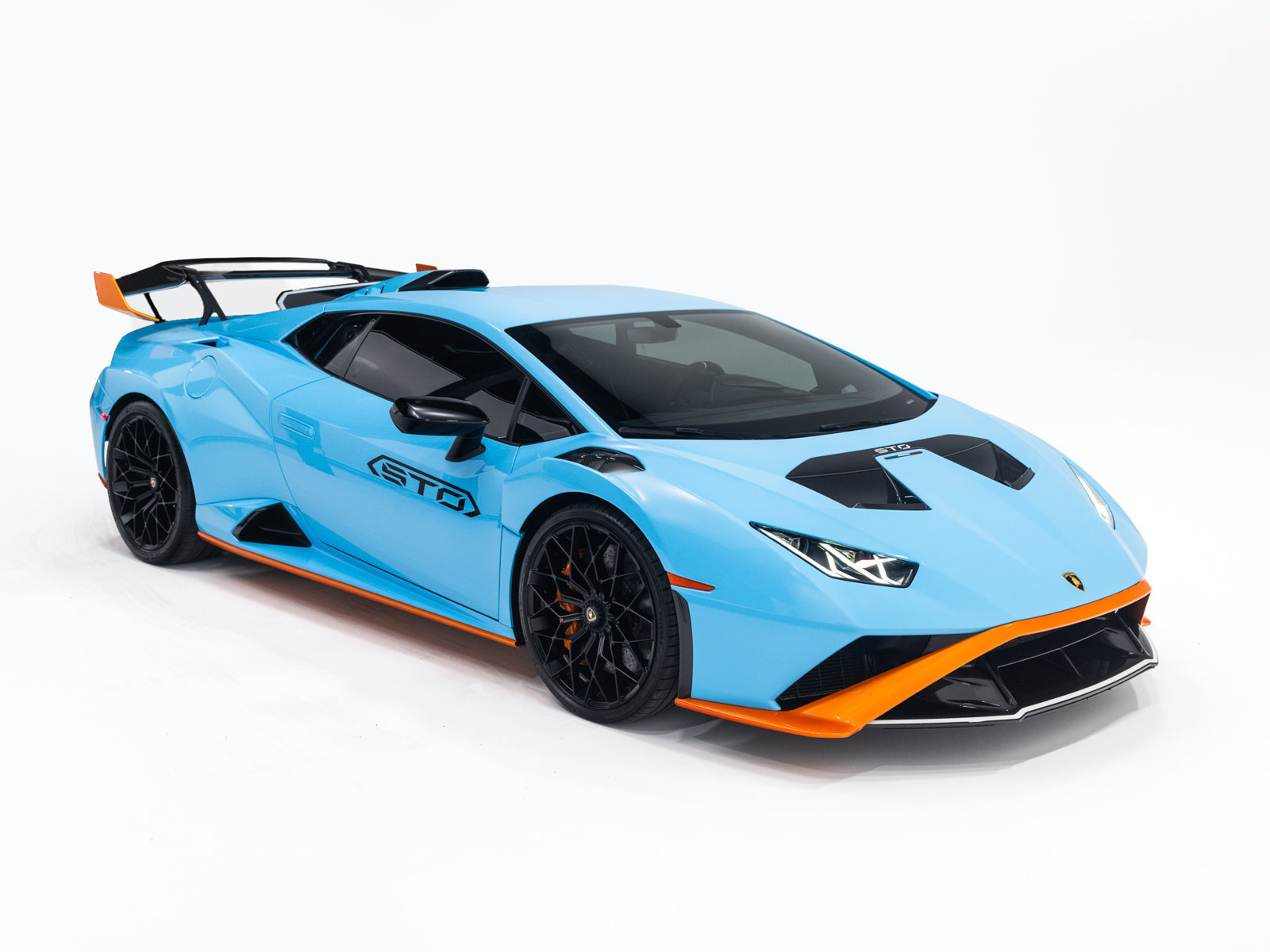 Used 2022 Lamborghini Huracan STO RWD image 8