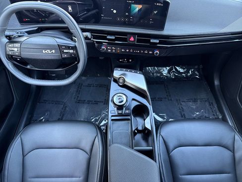 New 2025 Kia EV6 Wind image 13