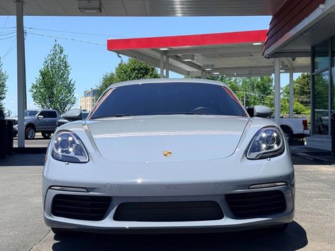 Used 2024 Porsche 718 Cayman RWD image 7