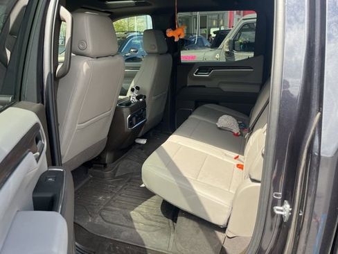 Used 2025 GMC Sierra 1500 SLT w/ SLT Premium Package AWD/4WD image 12