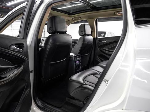 Used 2017 Buick Envision Essence image 43